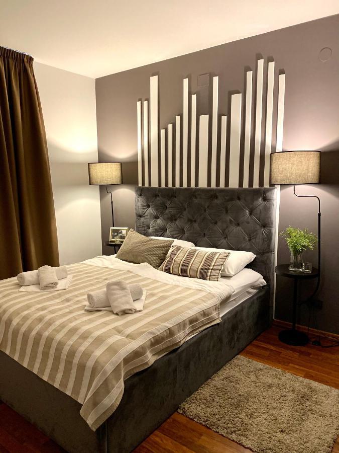 Bed And Breakfast Veja'S Krk Town Esterno foto