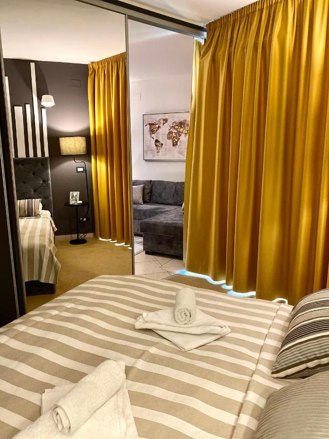 Bed And Breakfast Veja'S Krk Town Esterno foto