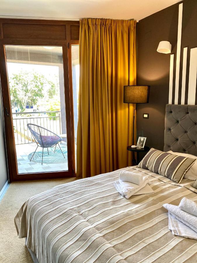 Bed And Breakfast Veja'S Krk Town Esterno foto